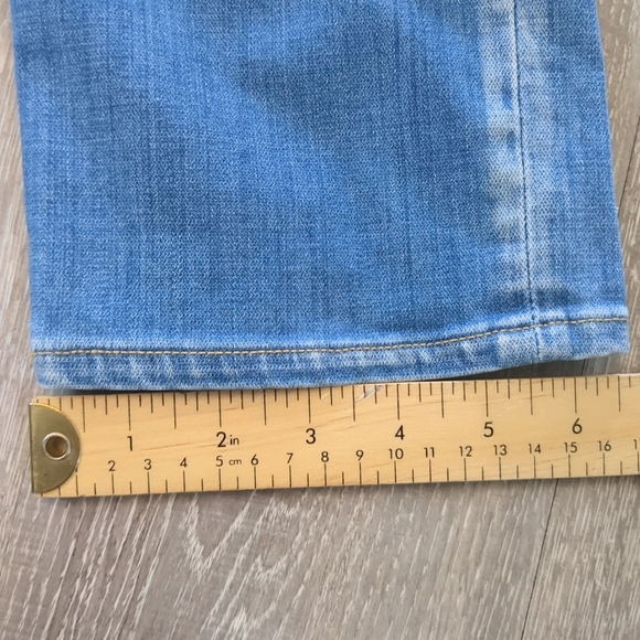 True Religion Jeans Women's 33X29 Distressed Audrey Slim Boyfriend Thrashed USA - Picture 12 of 13